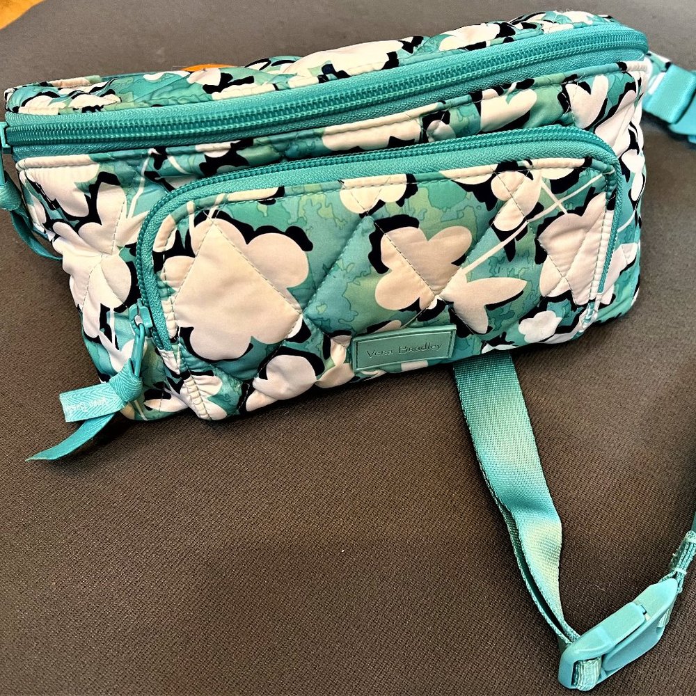 Vera Bradley | Cut Vines Cool Ultralight Belt/Sling Bag